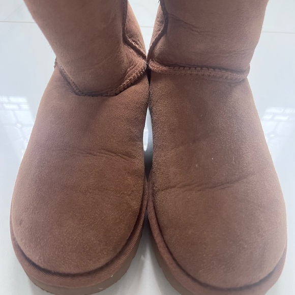 UGG Classic Tall II Sheepskin Boots in Chestnut Color Size 7 - Picture 8 of 10